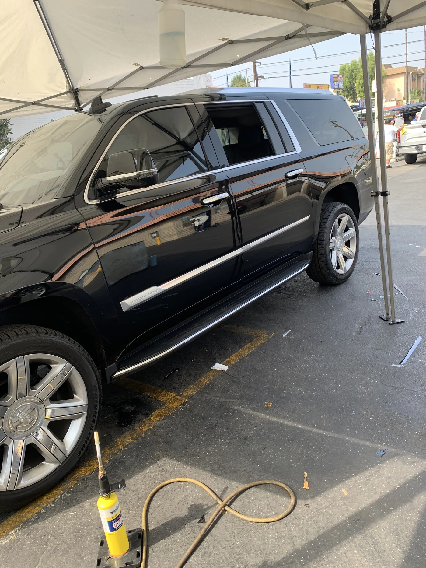 Tint install work at at Picos window tinting